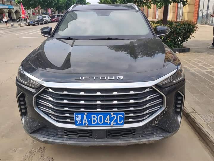 Jietu X70 PLUS 2023 1.5T DCT Strong PRO 7-seater - zdjęcie 18