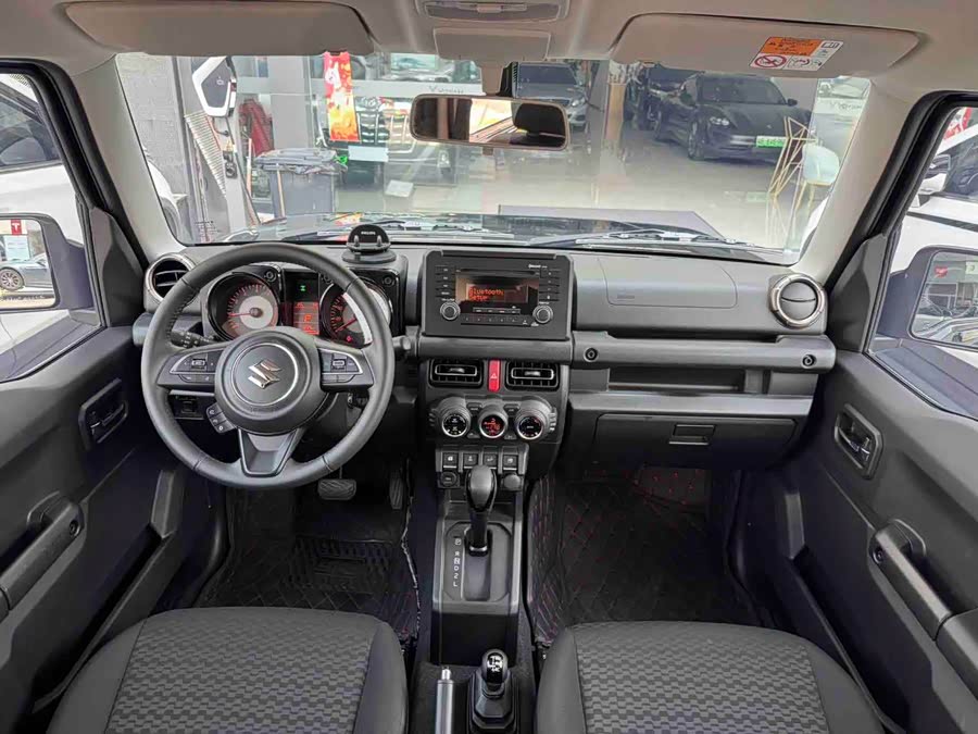 Jimny 2025 1.3L Auto - zdjęcie 13