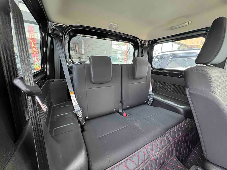 Jimny 2025 1.3L Auto - zdjęcie 9