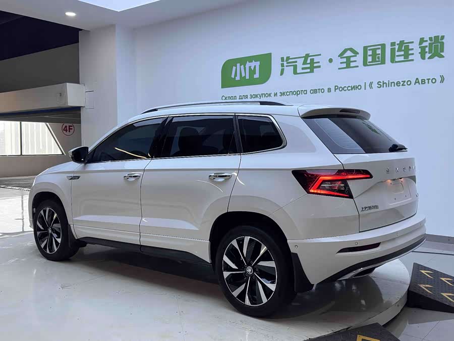 Karoq 2023 TSI280 Luxury - zdjęcie 4