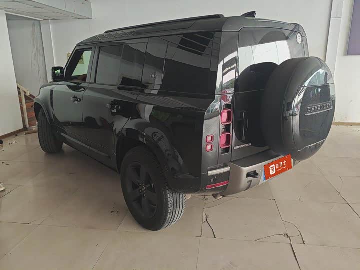 Land Rover Defender 2024 110 3.0T P400 X-DYNAMIC HSE - zdjęcie 16