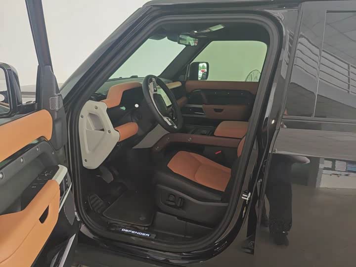 Land Rover Defender 2024 110 3.0T P400 X-DYNAMIC HSE - zdjęcie 17