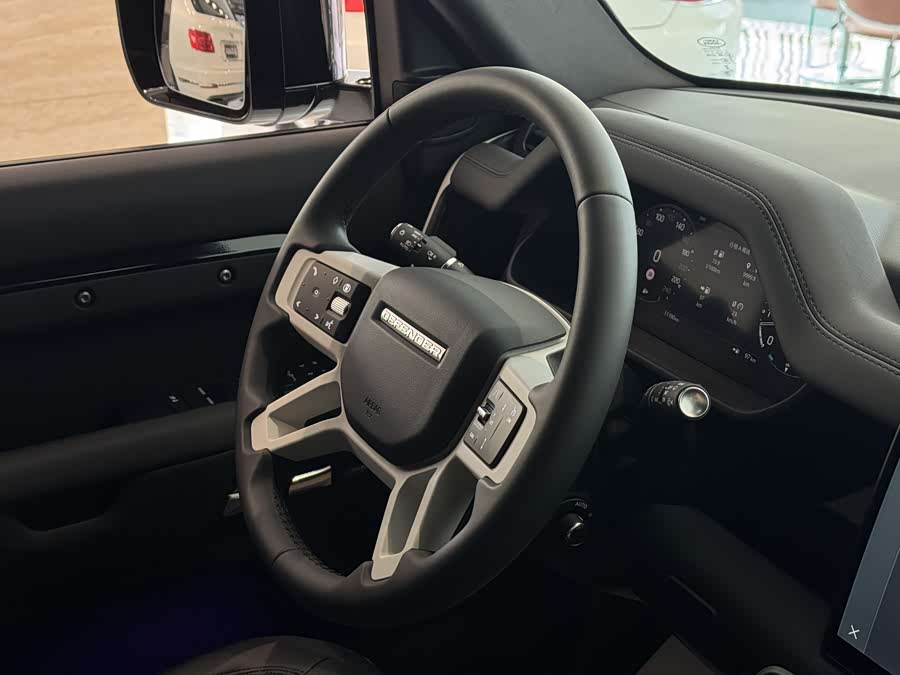 Land Rover Defender 2025 110 3.0T P400 X-Dynamic SE - zdjęcie 15