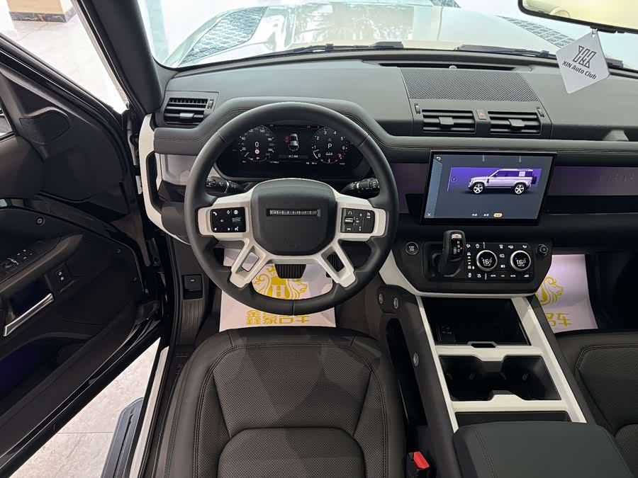 Land Rover Defender 2025 110 3.0T P400 X-Dynamic SE - zdjęcie 8