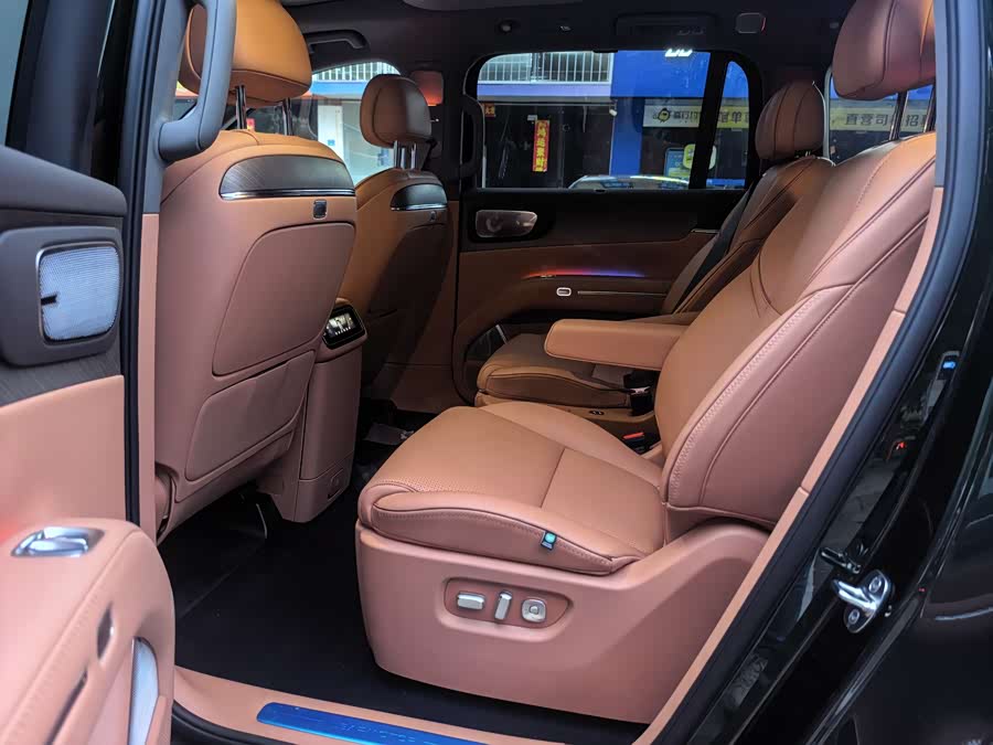 Leap D19 2026 500 Extended Range Smart Prestige 6-Seater - zdjęcie 14