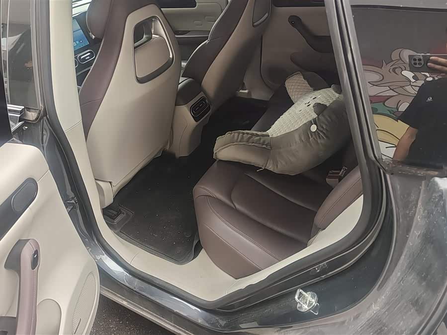 Leapmotor C11 2023 EV 500 Comfort - zdjęcie 11