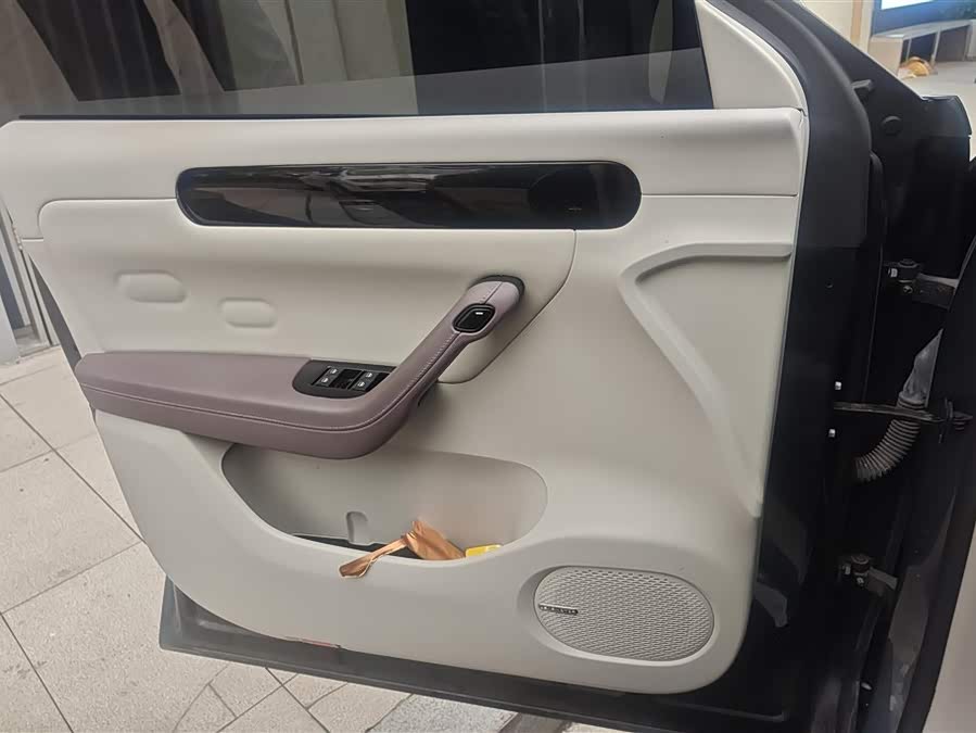 Leapmotor C11 2023 EV 500 Comfort - zdjęcie 7