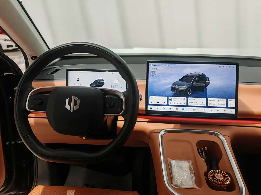 Leapmotor C16 2026 2WD Extended Range 280 Lidar Smart Prestige 6-Seater - zdjęcie 13