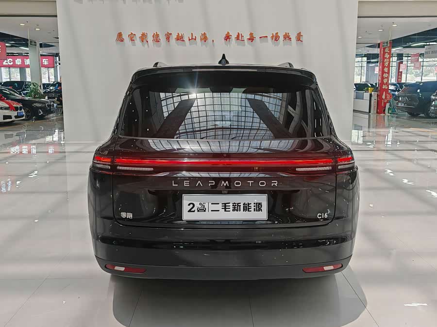 Leapmotor C16 2026 2WD Extended Range 280 Lidar Smart Prestige 6-Seater - zdjęcie 6