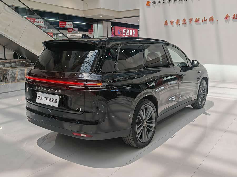 Leapmotor C16 2026 2WD Extended Range 280 Lidar Smart Prestige 6-Seater - zdjęcie 7