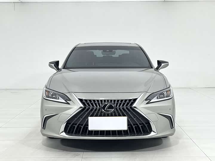 Lexus ES 2024 200 Premium - zdjęcie 12
