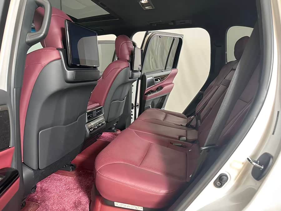 Lexus LX 2022 600 Signature Middle East Edition - zdjęcie 16