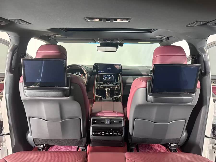 Lexus LX 2022 600 Signature Middle East Edition - zdjęcie 18