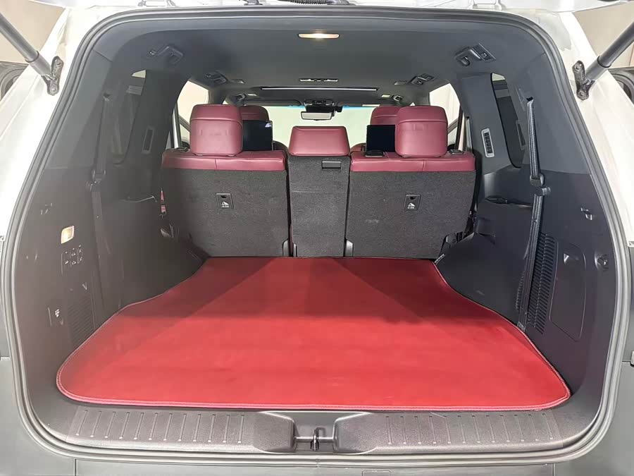 Lexus LX 2022 600 Signature Middle East Edition - zdjęcie 19