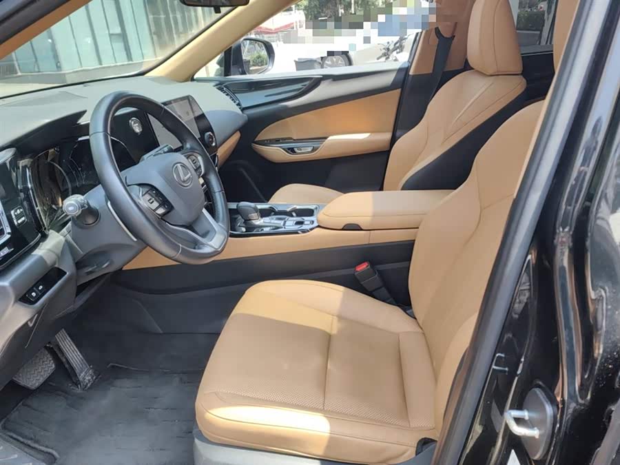 Lexus NX 2022 350h FWD Premium - zdjęcie 11