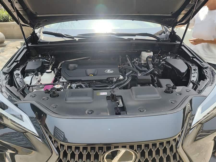 Lexus NX 2022 350h FWD Premium - zdjęcie 16
