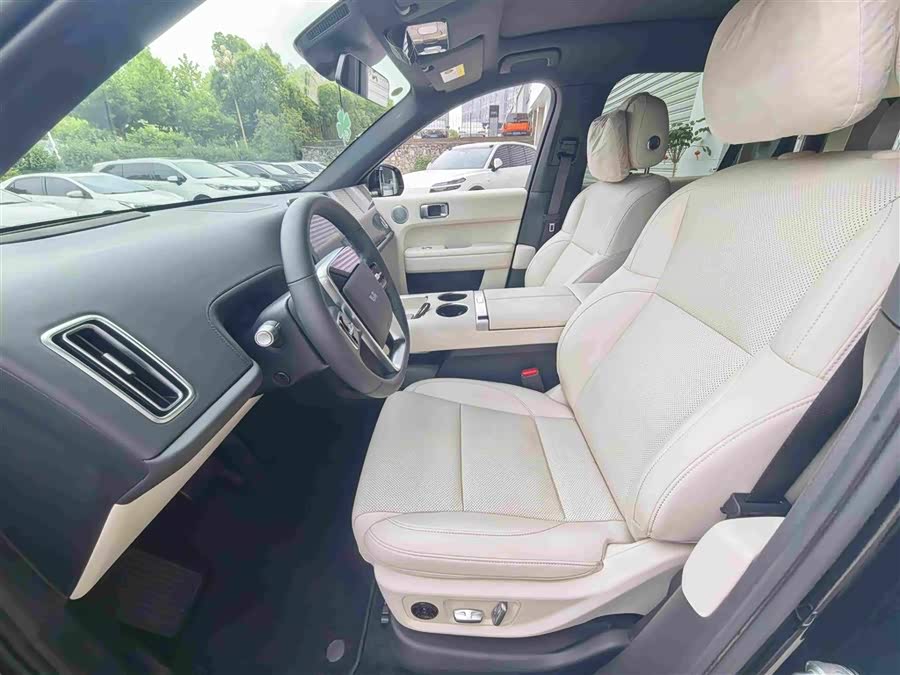 Li Auto L6 2024 Pro - zdjęcie 11
