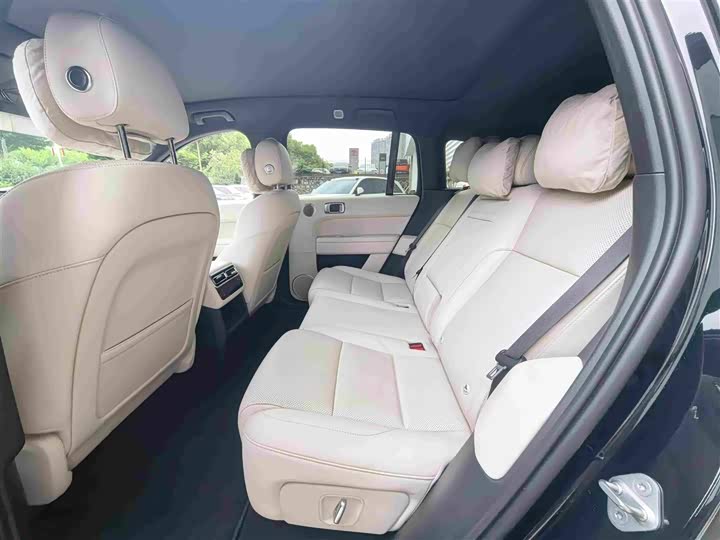 Li Auto L6 2024 Pro - zdjęcie 20