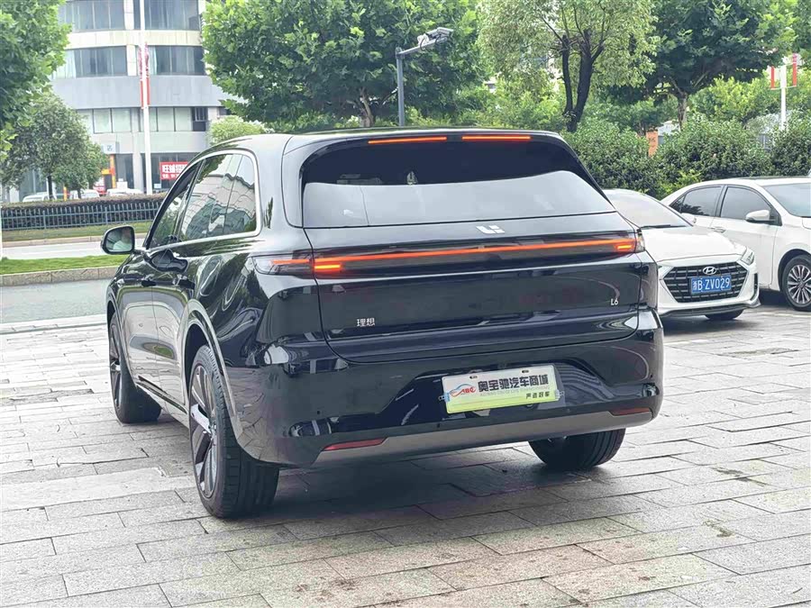 Li Auto L6 2024 Pro - zdjęcie 9