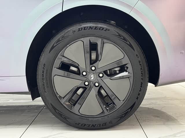 Li Auto L6 2024 Pro - zdjęcie 9