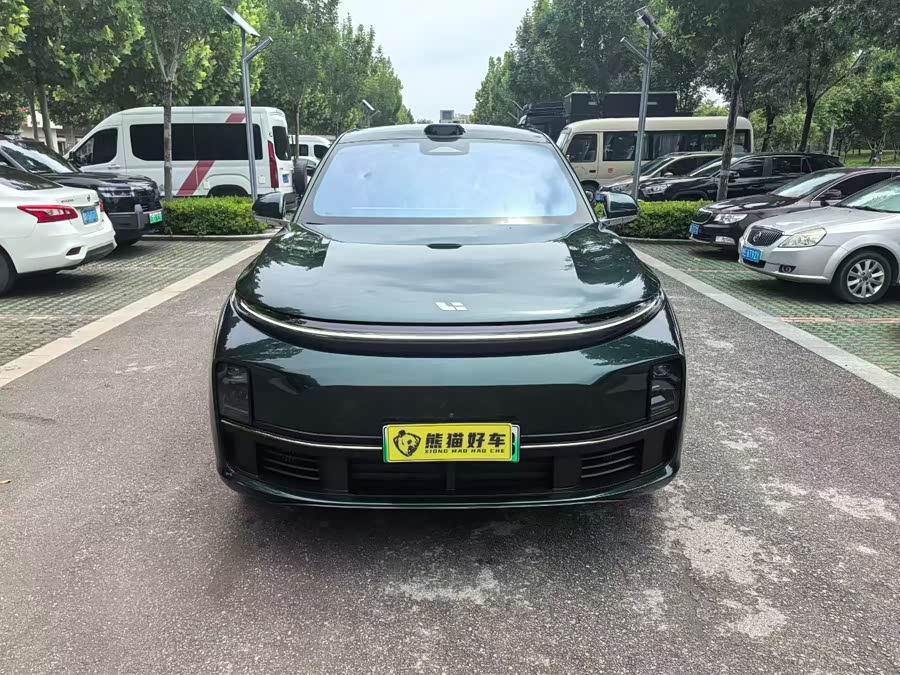 Li Auto L7 2023 Max - zdjęcie 2