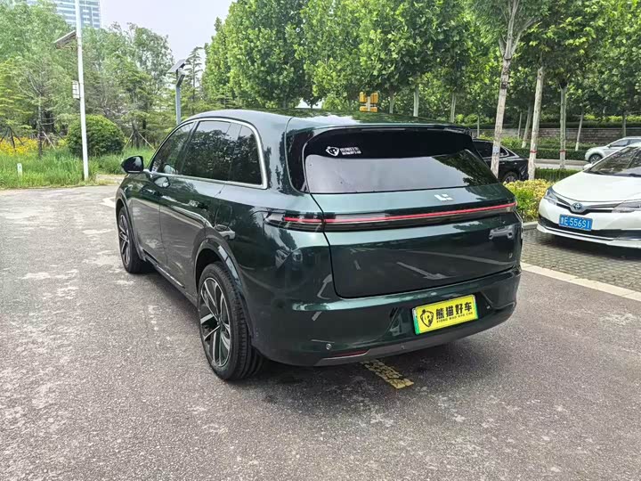 Li Auto L7 2023 Max - zdjęcie 18