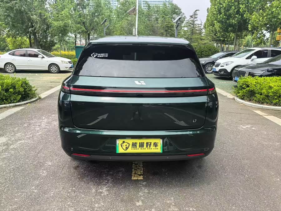 Li Auto L7 2023 Max - zdjęcie 8