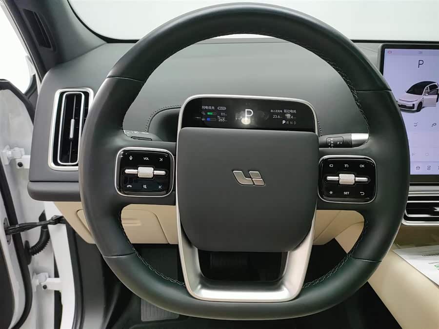 Li Auto L7 2024 MAX - zdjęcie 11