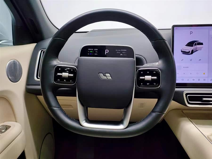 Li Auto L7 2024 MAX - zdjęcie 12