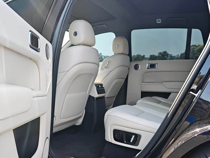 Li Auto L7 2024 MAX - zdjęcie 15