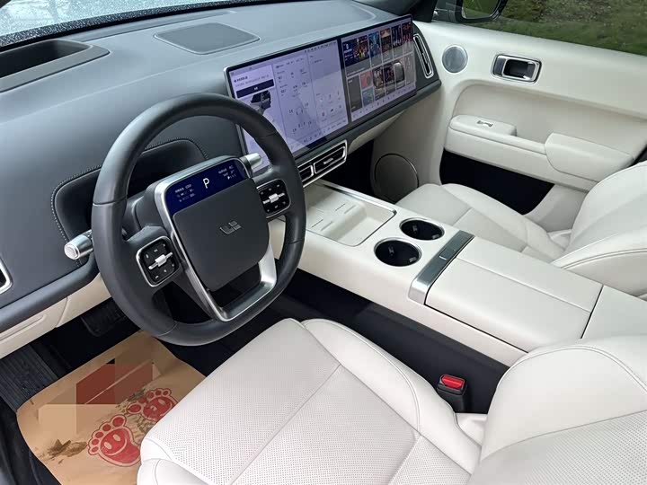 Li Auto L7 2024 MAX - zdjęcie 17