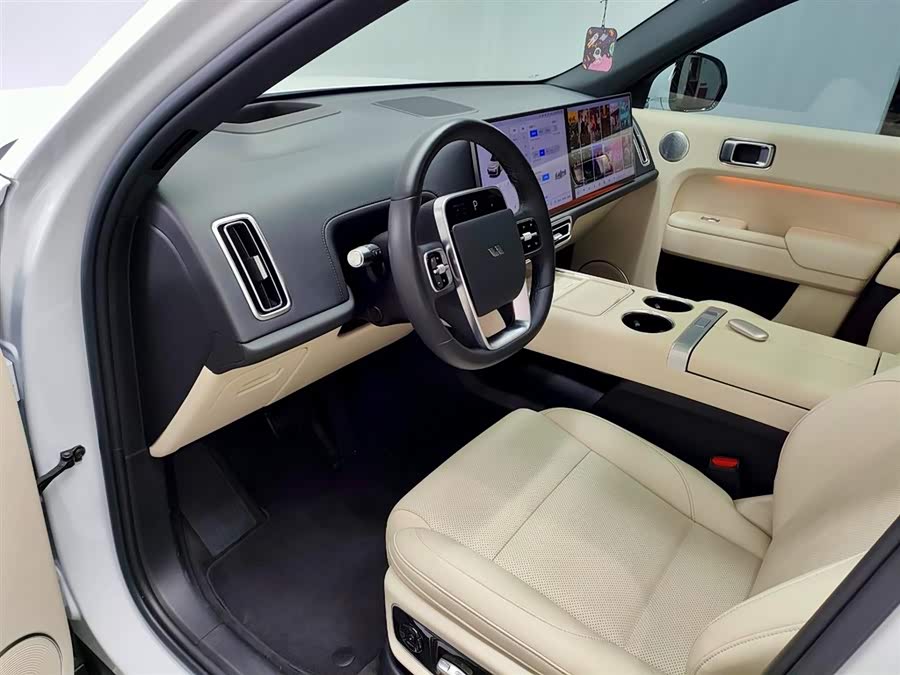 Li Auto L7 2024 MAX - zdjęcie 19