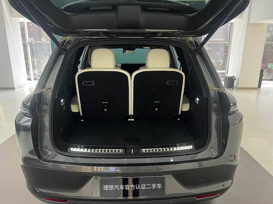 Li Auto L8 2025 Max Intelligent Renewal Version - zdjęcie 7