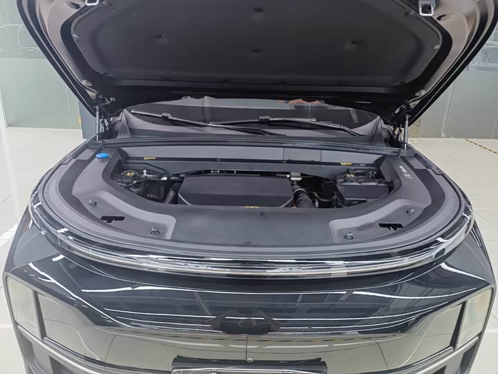 Li Auto L8 2025 Ultra Intelligent Renewal Version - zdjęcie 13