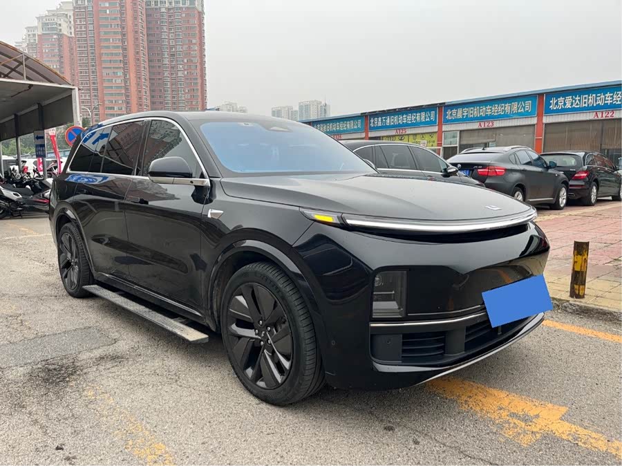Li Auto L9 2023 Pro - zdjęcie 3