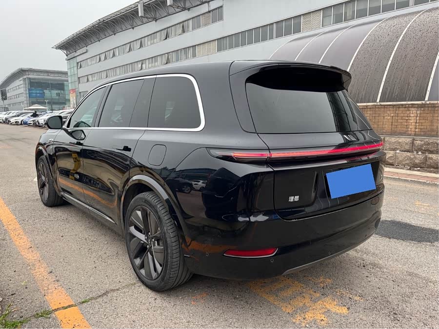 Li Auto L9 2023 Pro - zdjęcie 6