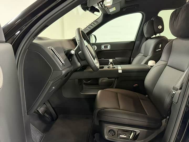 Li Auto L9 2024 Ultra - zdjęcie 11
