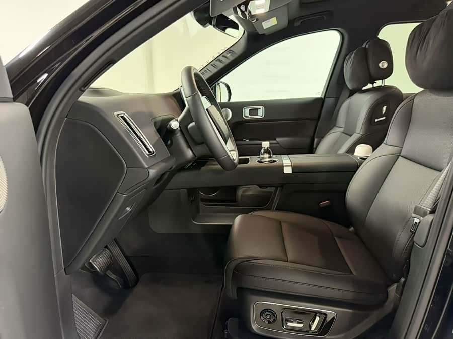 Li Auto L9 2024 Ultra - zdjęcie 3
