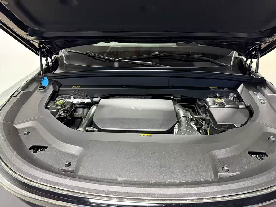 Li Auto L9 2024 Ultra - zdjęcie 8