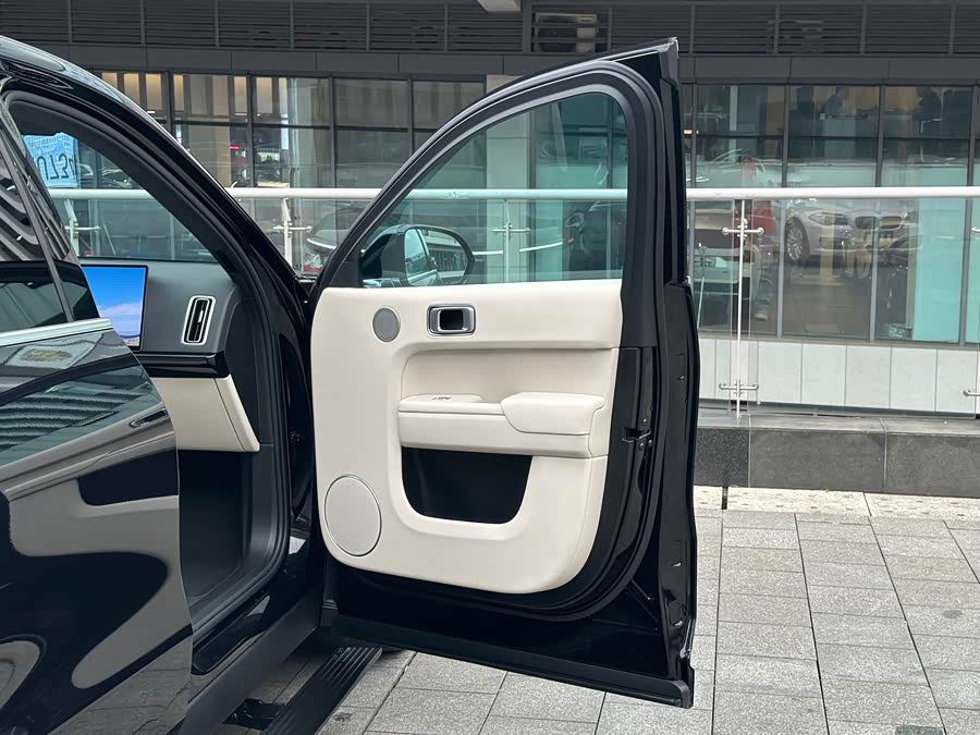Li Auto L9 2025 Ultra Smart Refresh - zdjęcie 19