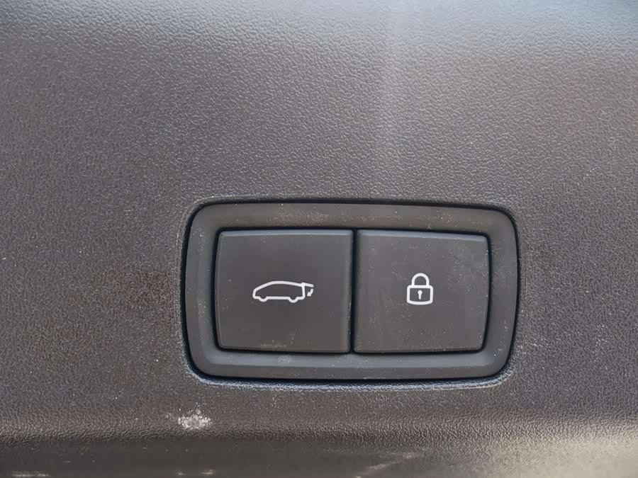 Li Auto MEGA 2025 Home Special Edition - zdjęcie 16