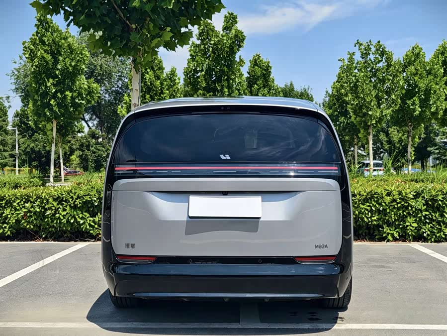 Li Auto MEGA 2025 Home Special Edition - zdjęcie 5