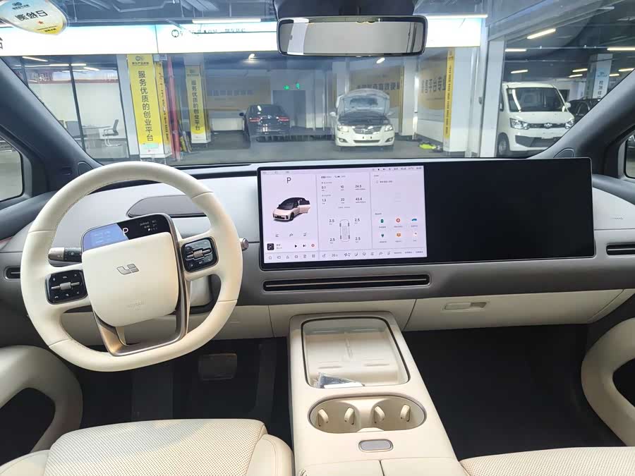 Li Auto i6 2025 4WD Standard - zdjęcie 9