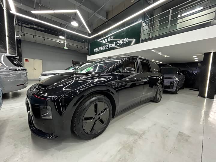 Li Auto i8 2025 Standard Edition - zdjęcie 11
