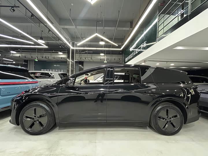 Li Auto i8 2025 Standard Edition - zdjęcie 16