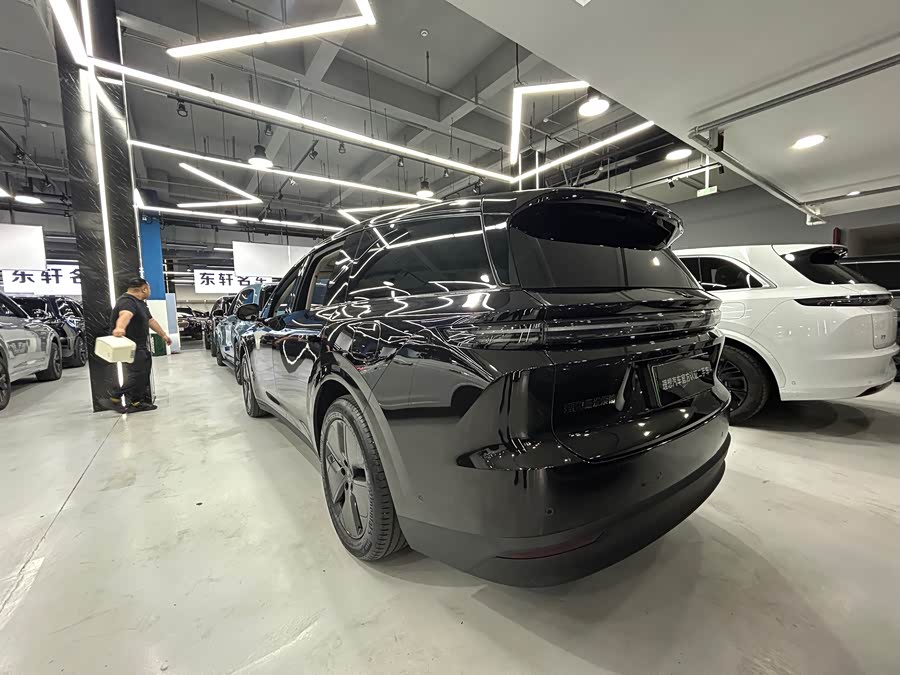 Li Auto i8 2025 Standard Edition - zdjęcie 5