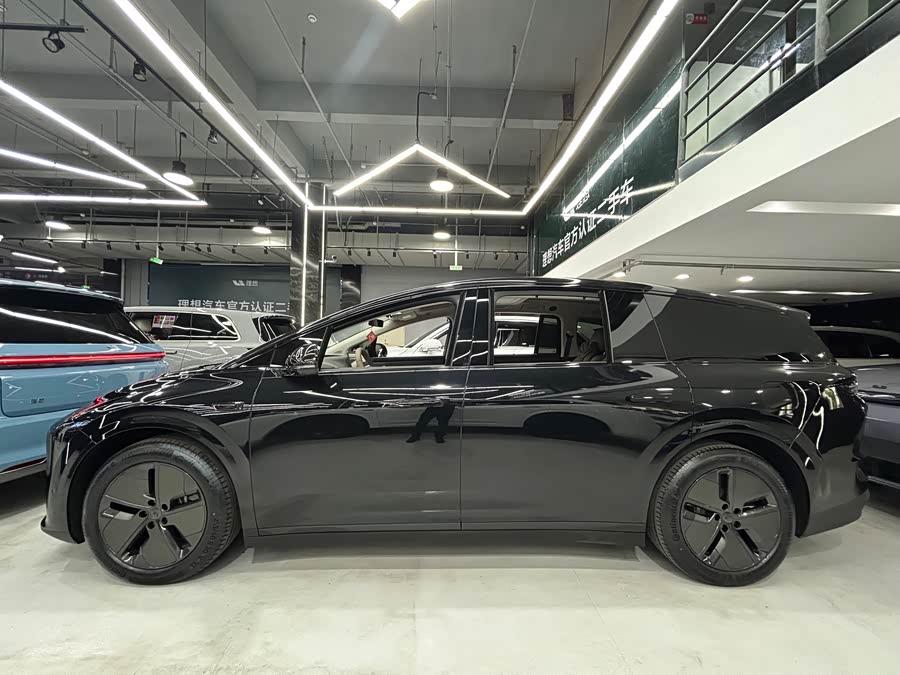 Li Auto i8 2025 Standard Edition - zdjęcie 6