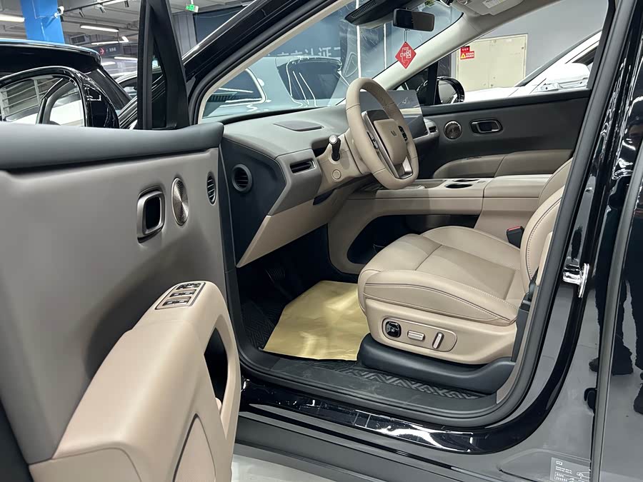 Li Auto i8 2025 Standard Edition - zdjęcie 7
