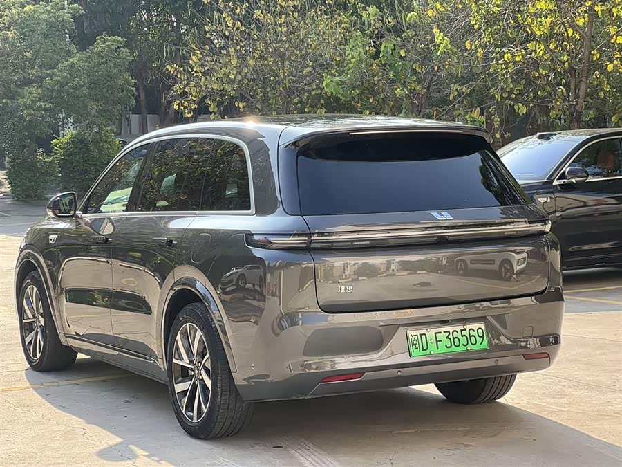 Li Xiang L8 2023 Pro - zdjęcie 6