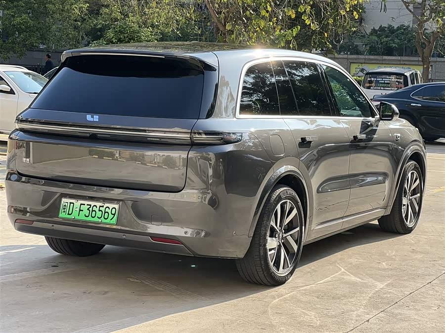 Li Xiang L8 2023 Pro - zdjęcie 8